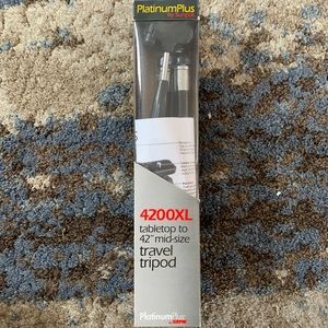 Sunpak travel tripod